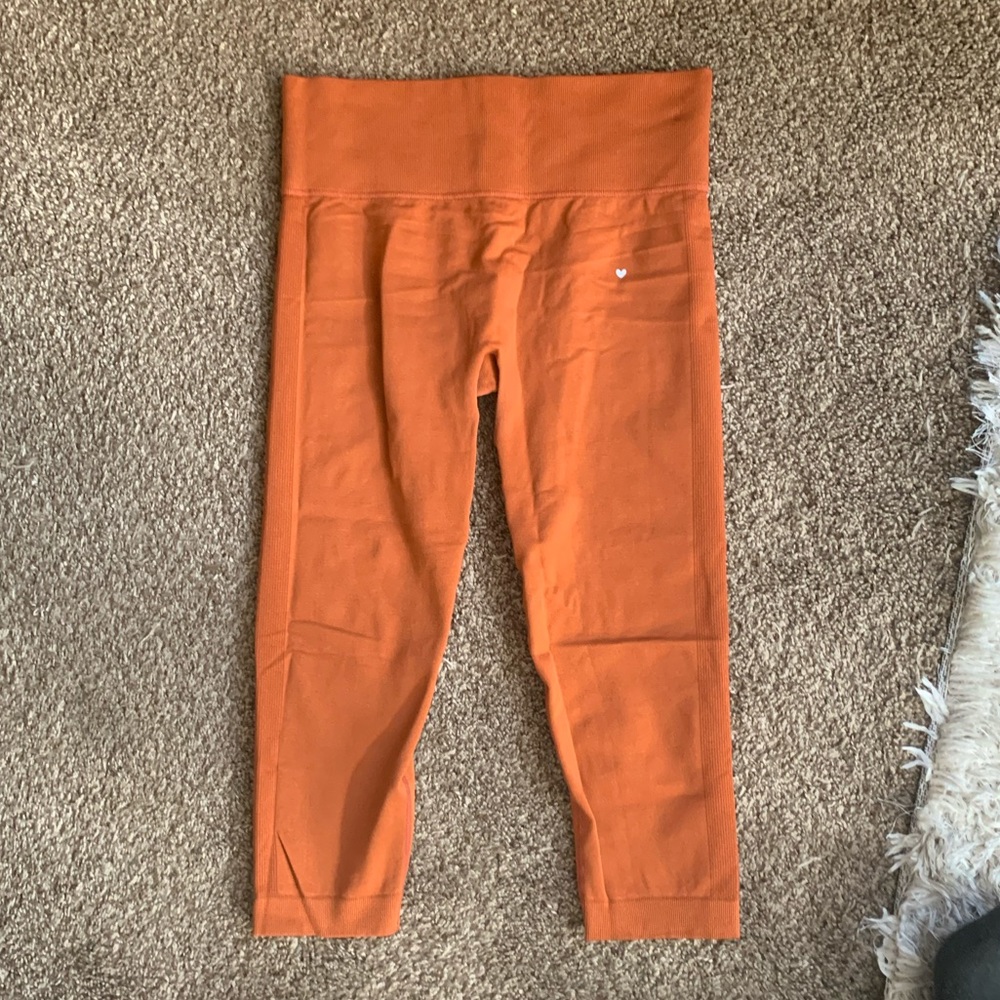 Love Fitness Apparel crop active leggings